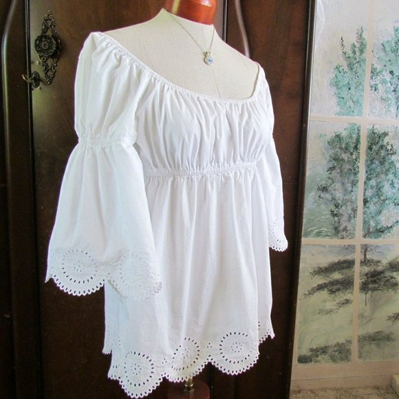 EMPIRE WAIST TOP, 10, WHITE COTTON EYELET, BELL SLEEVES, ON or OFF-SHOULDERRRRRR - Picture 3 of 6